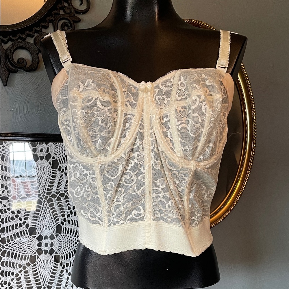 Goddess Lace Bustier in Cream